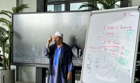 SOLAT SUBUH BERJEMAAH & KULIAH PEMANTAPAN ILMU oleh Tuan Guru Dr. K.H. Sifu Khalifah Suhaimi Hj. Abas pada 27 Mei 2024, Isnin di Teratak Khalifah, Melawati, Selangor